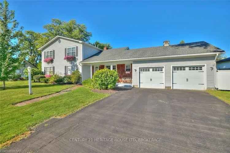 Updated 5-Bedroom Home Near Lake Erie Beaches