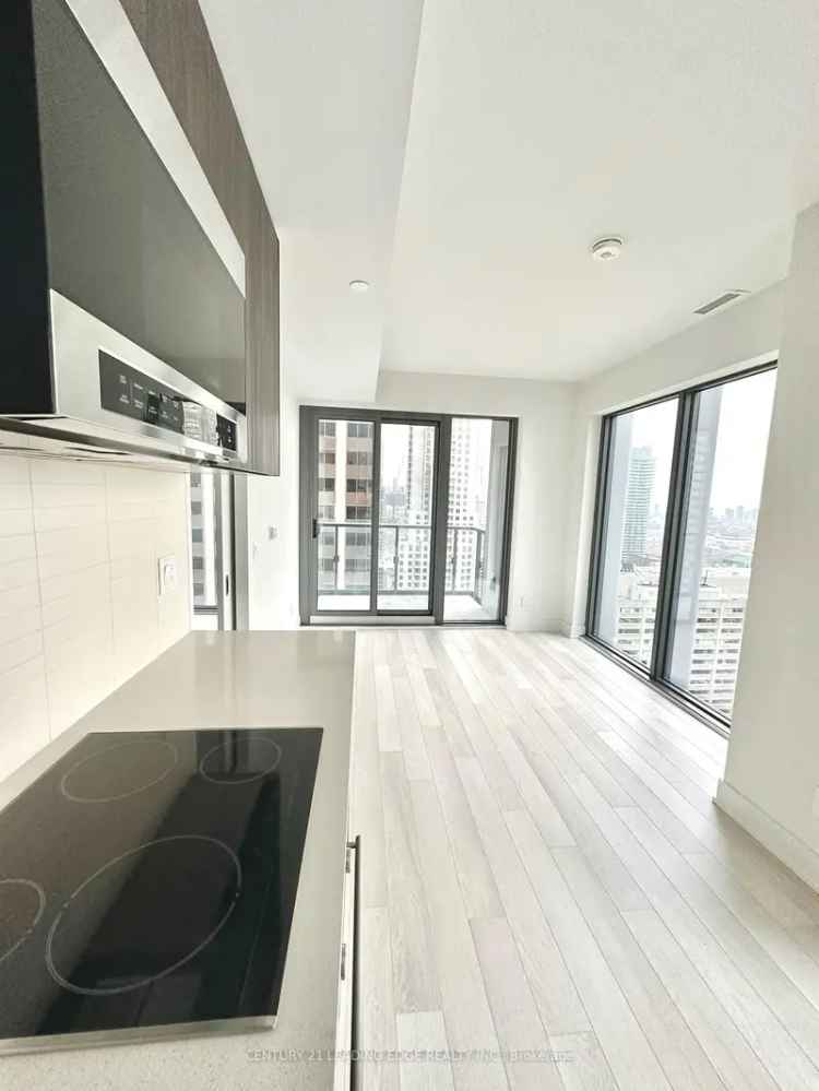 Lease 2 Bedroom Unit in Yorkville with Great Gulf Finishes