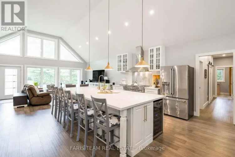 Stunning Custom Bungalow Near Beach 3 Beds Office