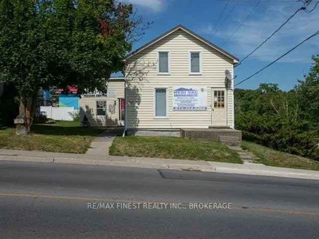 House For Sale in Smiths Falls, Ontario