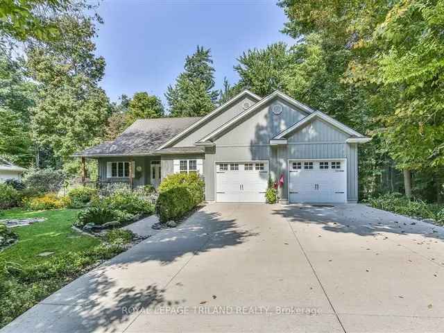 Beautiful 3-Bedroom Ranch Home near Grand Bend