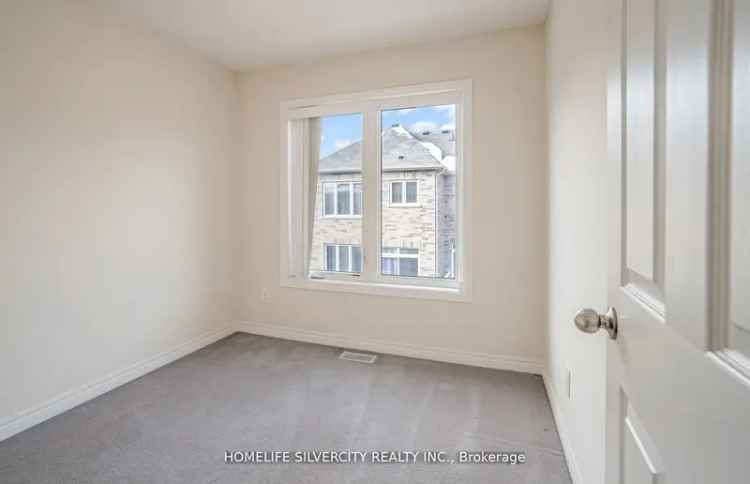 3-Bedroom Freehold Townhouse Near Mount Pleasant GO Station