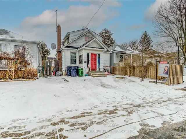 1.5 Storey Detached Home in Oakridge Scarborough Family Investor Opportunity