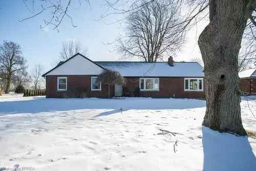 House For Sale In Brantford, Ontario