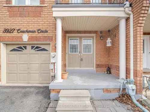 Spacious Freehold Townhome in Churchill Meadows Mississauga