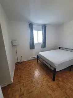 1 room room of 29 m² in Montreal