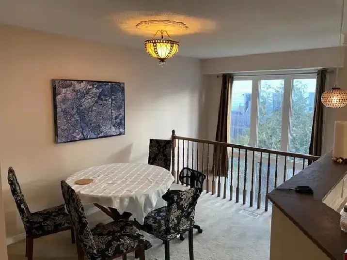 Rent Bright 3 Bedroom Townhouse in Kanata with Furnished Option