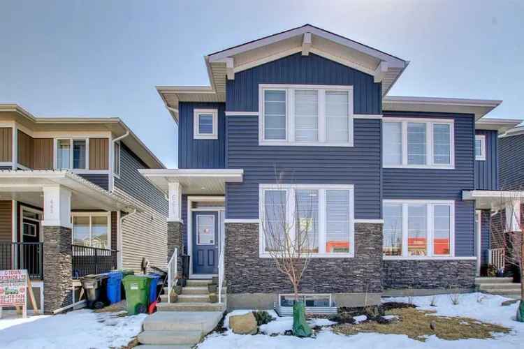 House For Sale in Calgary, Alberta