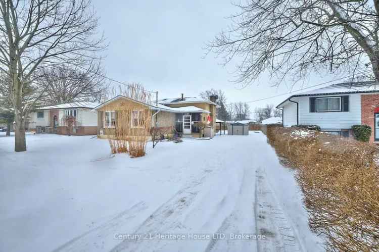 3-Bedroom Backsplit in Crescent Park Fort Erie