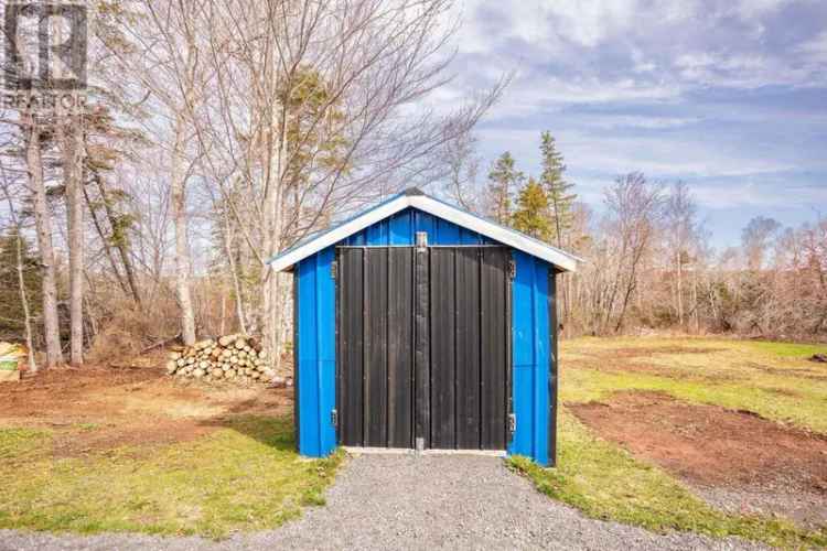 Cozy Coastal Cottage in Georgetown Royalty Prince Edward Island