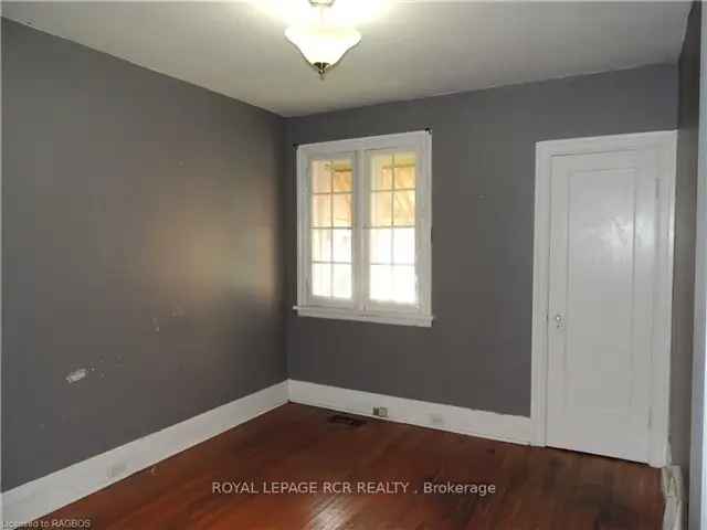 All Brick 2 Bedroom Durham Home - Hardwood Floors, Updated Bathroom, Full Basement