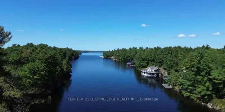 Muskoka Waterfront Home  Boating Paradise 2 Beds 2 Baths