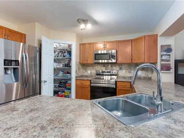 Fabulous 2 Storey Family Home in East End Neighbourhood