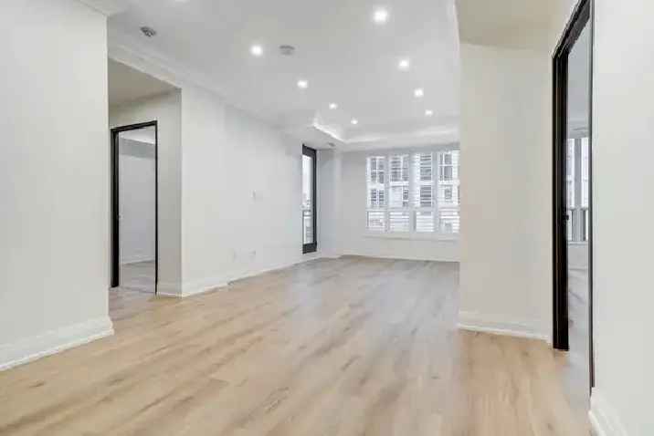 2 bed 2 bath Split Layout Condo Mimico