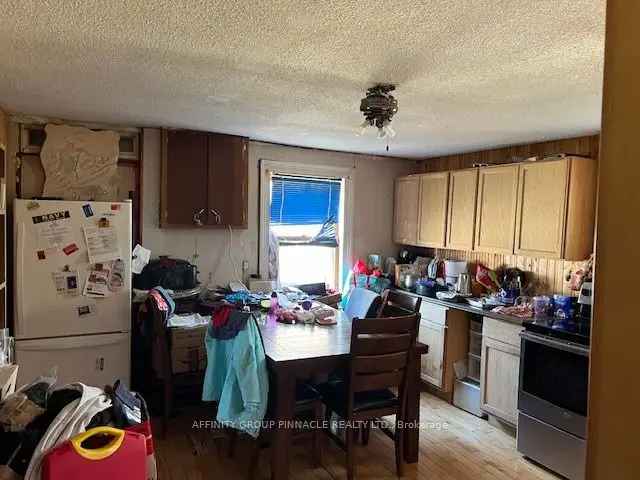 House For Sale in Kawartha Lakes, Ontario