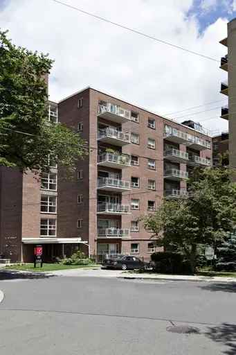 Apartment For Rent in 95, Lawton Boulevard, Toronto, Ontario