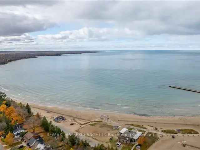 House For Sale in Port Elgin, Ontario