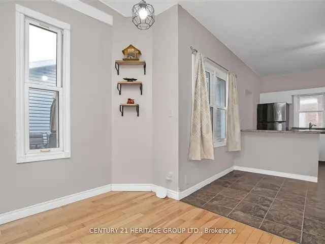 House For Sale in West Elgin, Ontario