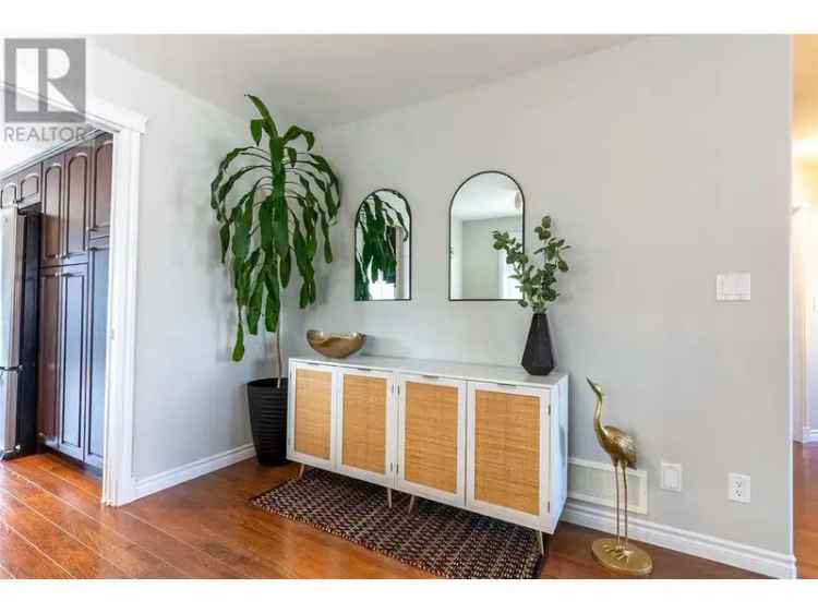 Family Home with Suite near New School in Pineview Valley