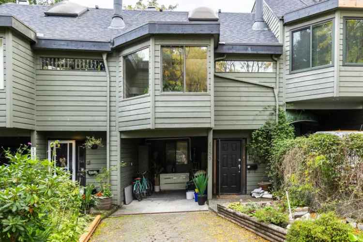 A $869,000.00 Townhouse with 3 bedrooms in Tsawwassen East, Tsawwassen