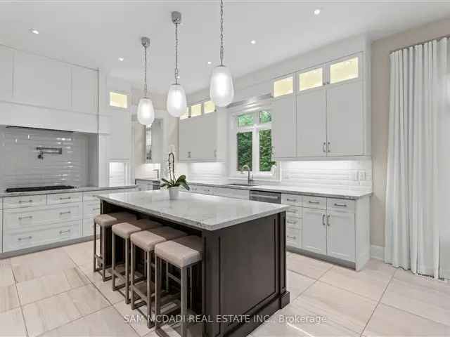 Luxury Family Home in Ancaster's Lovers Lane