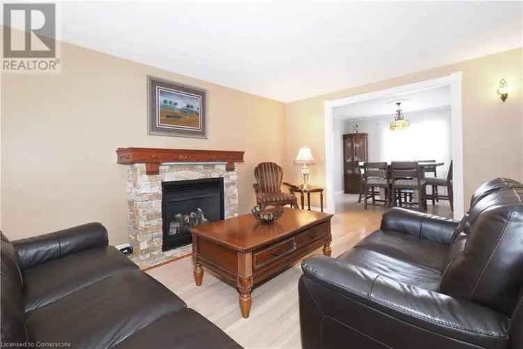 House For Sale in 336, Northlake Drive, Waterloo, Ontario