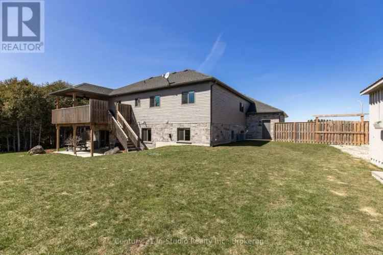 5-Bedroom 3-Bathroom Home in Taylor Heights