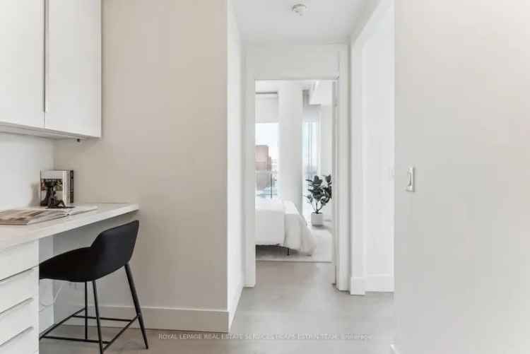 House For Sale in 32, Davenport Road, Toronto, Ontario