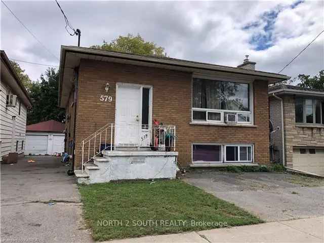 All Brick Legal Duplex Amazing Income Potential Kings Court