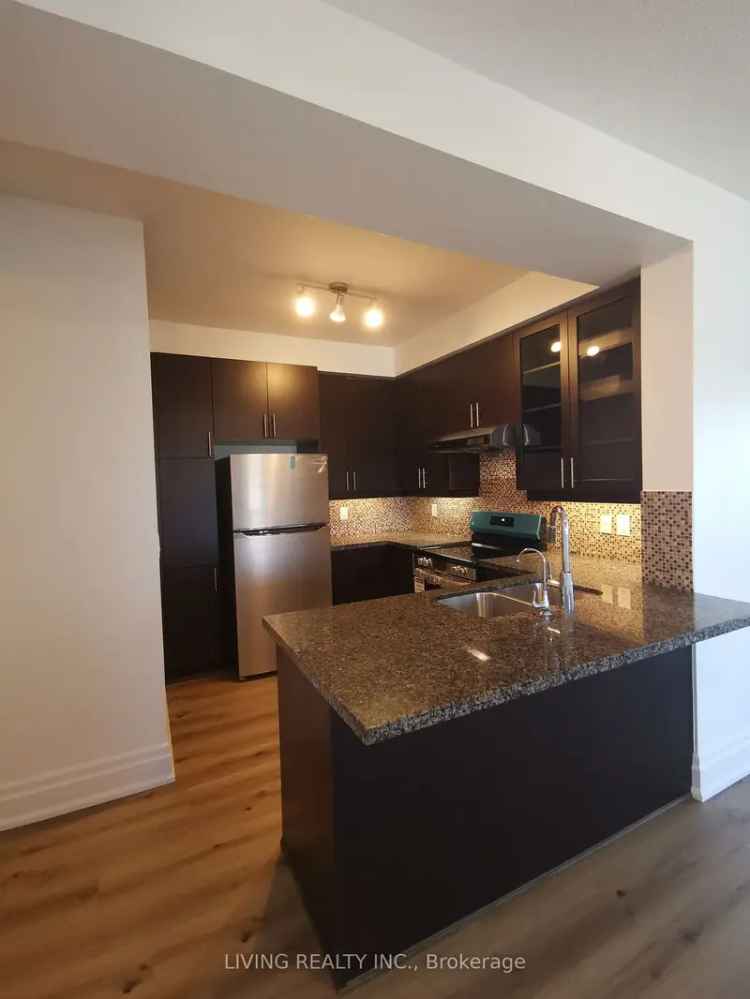 Spacious 2 1 Bedroom Corner Unit Near Transit and Amenities