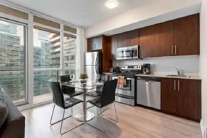 ONE BDRM CONDO FOR RENT UNION STATION AVAILABLE IMMIDIATELY