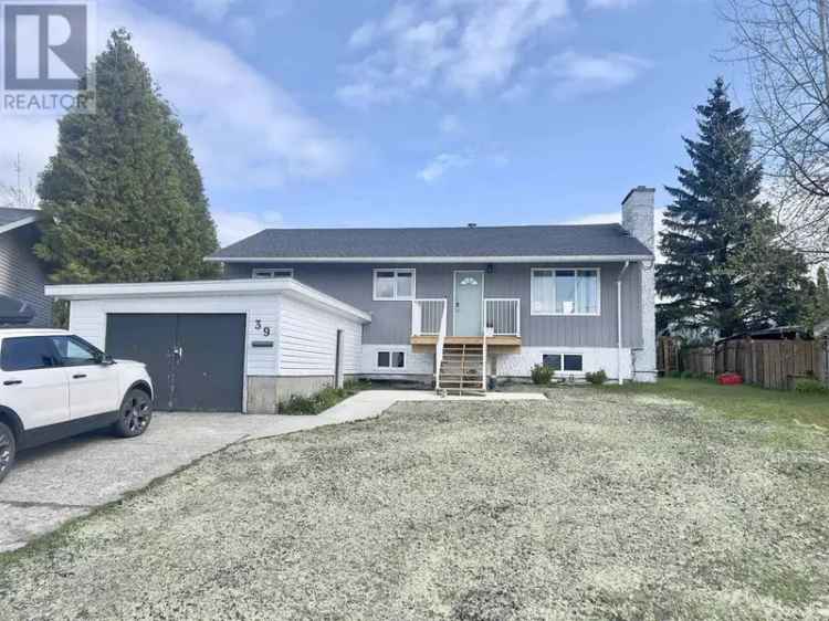 4 Bedroom 2 Bathroom Home with Rec Room and Garage