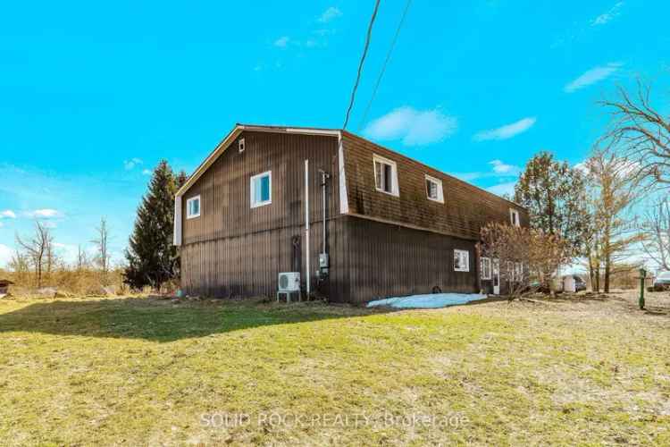 Elgin Hobby Farm with Two Residences and Barn - Multigenerational Living