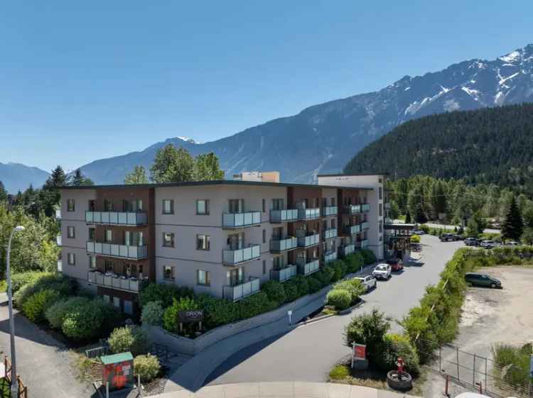 A $615,000.00 Apartment/Condo with 1 bedroom in Pemberton, Pemberton