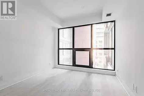 1 room apartment of 313 m² in Toronto