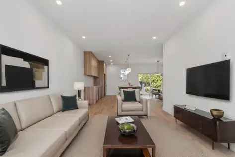 6-Room House 208m² Quebec - Luxurious Rental