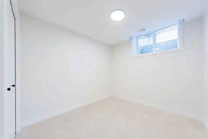 2 Bed 1 Bath Basement Suite Near South Health Campus