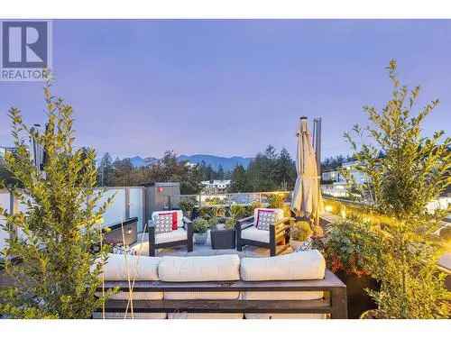 Luxury Lions Gate Townhome 3 Beds 4 Baths Rooftop Deck Double Garage