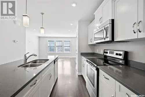 Stonebridge Townhome 2 Beds 2 Baths Double Garage Pet Friendly