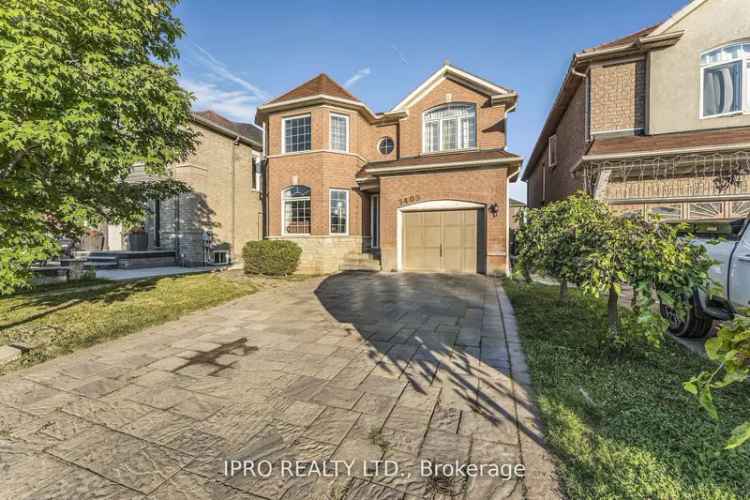 4+2 Bedroom Family Home in Lisgar Mississauga with Basement Apartment