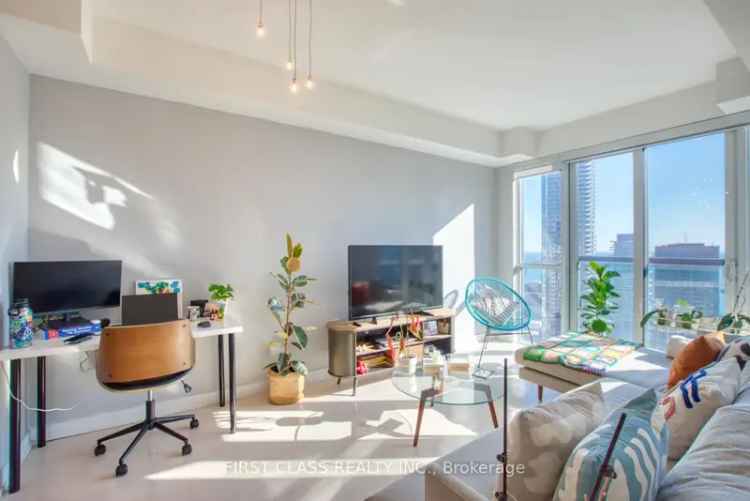 House For Sale in 1, The Esplanade, Toronto, Ontario
