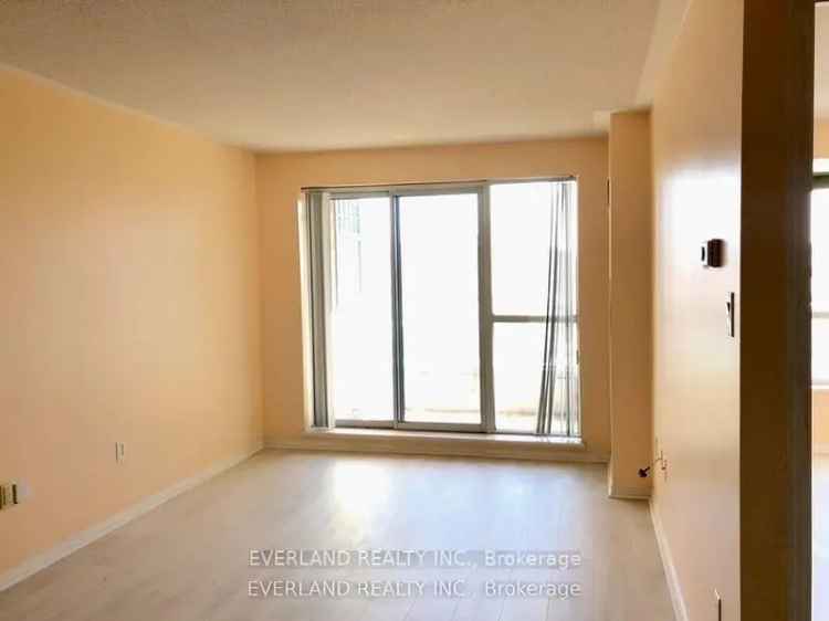 buy condo bright and spacious