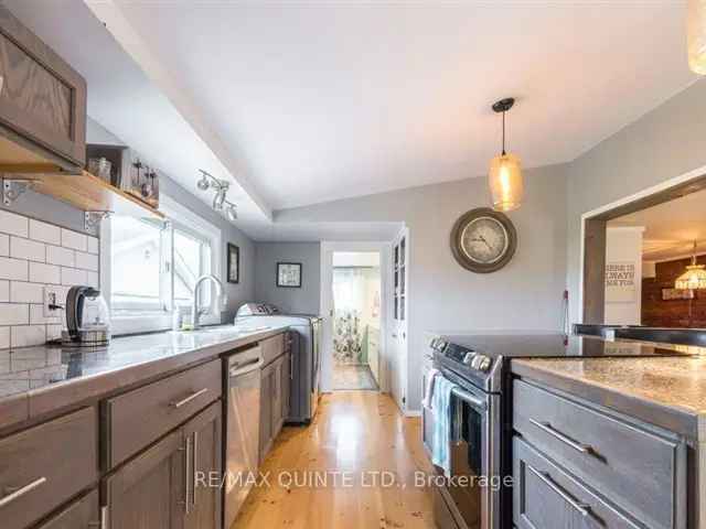 Charming 3-Bedroom Home in Picton