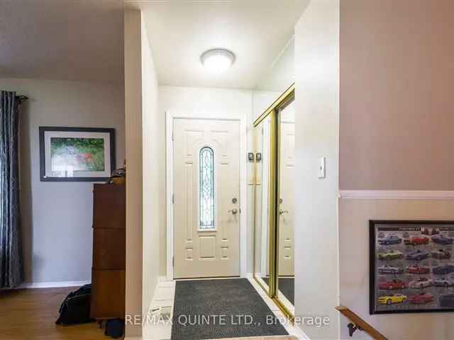 House For Sale in Rossmore, Ontario