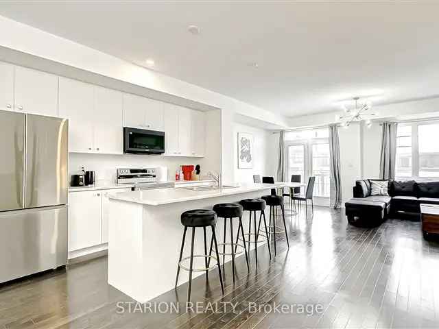 Fully Furnished Caledonia Townhome - 3 2.5 Baths - Modern Upgrades