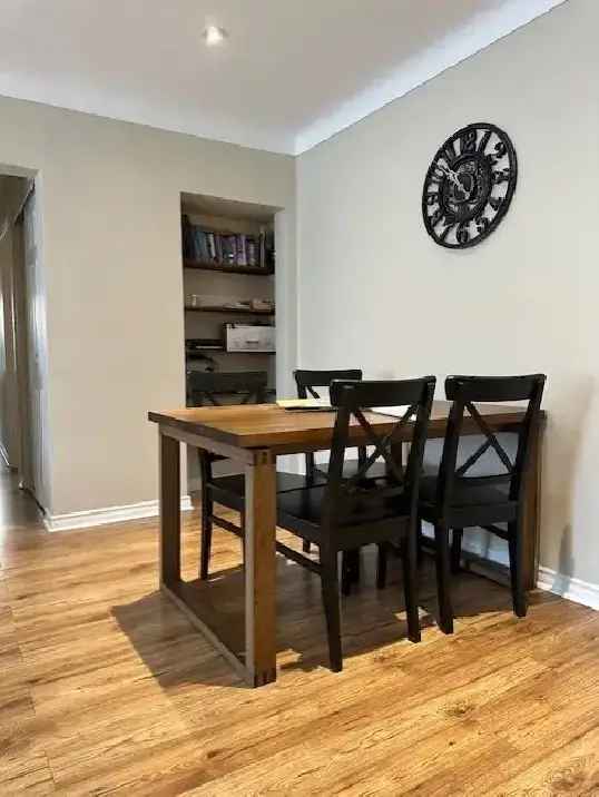 Rent Two Bedroom Apartment in Ottawa with Parking Available April 2025