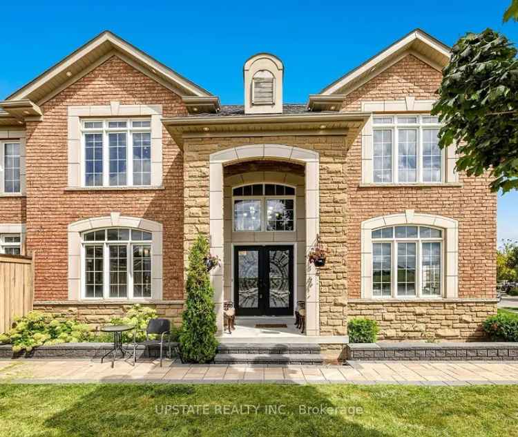 House For Sale in Brampton, Ontario