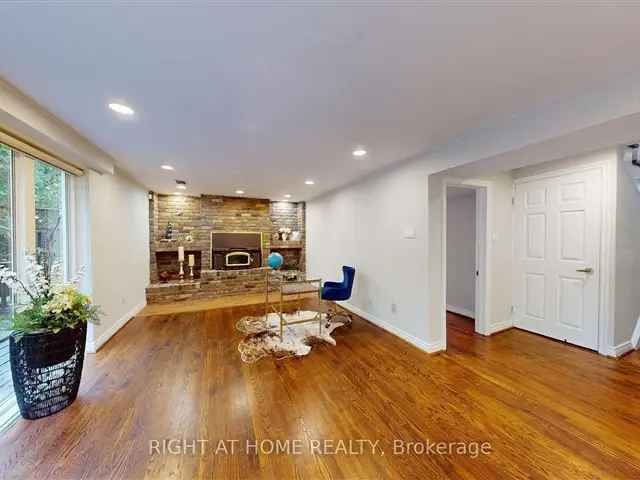 House For Sale in Toronto, Ontario