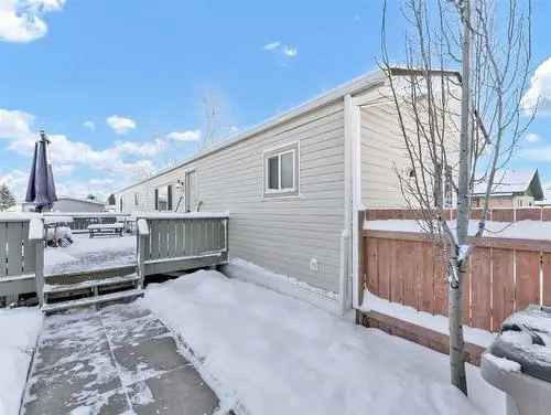 Affordable Mobile Home in Medicine Hat Village