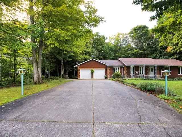 Sauble Beach Bungalow: 3-Bedroom, 3-Bath Waterfront Retreat